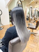 オブヘアーギンザ(Of HAIR GINZA) ホワイトカラー×エアタッチグラデーション