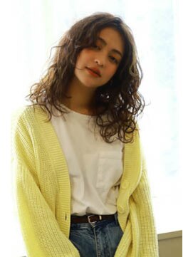 スピガ(SPIGA) 外国人風カラー