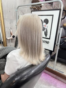 ミラク 町田(MIRAC) ホワイト/ベージュカラー