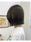オリーブベージュ　ボブ　カーキベージュ