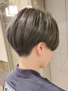 トリコ ショップアンドヘアサロン(tricot shop hair salon) 似合わせ刈り上げ×絶壁改善丸みハンサムショート　フクザワ
