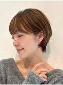 横顔美人ショート