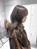 ローウェ 渋谷(Louwe) ブリーチありグレージュ 【ayami】