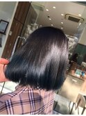 裾カラー　ブリーチあり　ブルー　ボブ　