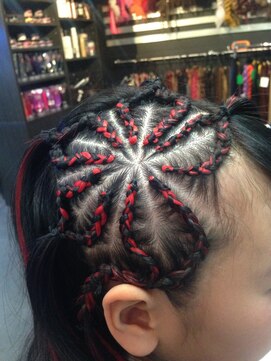 ゾーマ(ZOUMA) フラワー柄 コーンロウ