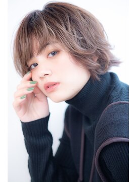 イグレックビス(igrek bis) 外はねショートボブ