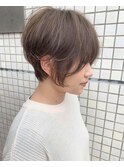 ハイライトorハイトーングレージュ×ハンサムショート