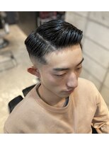 フランクスバーバー アンド ビアークラブ(FRANK'S BARBER and BEER CLUB)&nbsp;サイドパートミドルフェードアイロンパーマ I