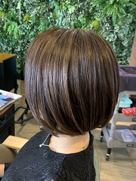 インデペンデンス(independence) カーキ×ボブ