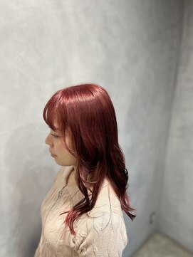 レヴィ 神楽坂(Levi) ブリーチで創る、艶のある高発色チェリーピンクカラー