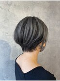 【本厚木/本厚木駅】ショートボブ×スィルバー