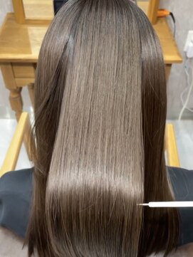 コローレ(Colore) 赤み消し透明感カラー＋エステ級美髪【縮毛矯正・髪質改善】