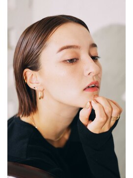 トゥーザシー(TO THE SHE) 切りっぱなし ボブ