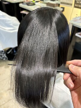 ジャンヌダルク 大人可愛い艶髪ストレート