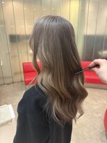 エマビビット 港店(EMA VIVID)&nbsp;スモーキーベージュ