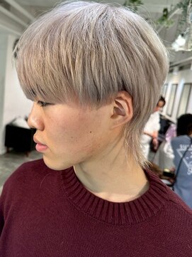 イリ 大阪(ili) ハイライトカラー/ミルクティーベージュ/レイヤーカット