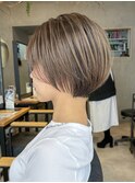 ショートボブ軽めボブ重ためショートハイライトショートヘア