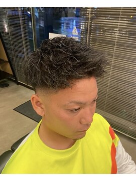 ジェイド(JADE) スキンフェード、ツイストパーマ