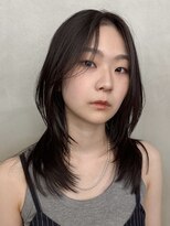 アトロ(Atoro)&nbsp;小顔に見せるミディアムレイヤー