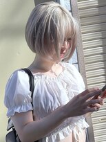 ブレイズヘアー(BLAZEhair)&nbsp;【ブリーチ３回ハイトーンShort】ホワイトミルクティグレージュ