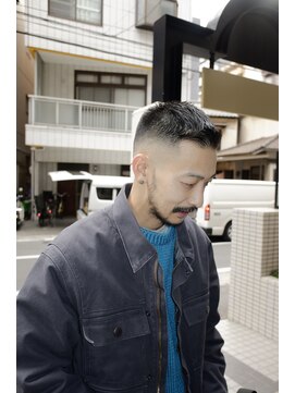 大人クルーカット