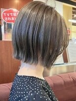 クオリス 上板橋店(QUALIS)&nbsp;秋の抜け感ボブ外ハネショート◎20代30代透明感グレージュ