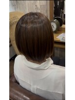 ミュー(m)&nbsp;初縮毛矯正でつやつやボブ
