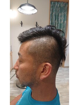 ヘアー ガーデン アンジュ(hair garden Ange) アシンメトリーショート