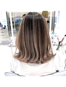 レイズ 立川(RAYS) 【RAYS/金本】外国人風バレイヤージュ×アッシュグレージュ