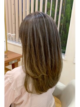 アメイジングヘアー 千歳店(AMAZING HAIR) 【AMAZING HAIR千歳店/横山】極細ハイライト×透け感グレージュ
