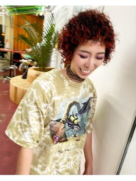 フィン(fin,) Ayato/セクションカラー/グラデーションカラー/ペールベージュ