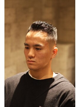 キングスマン トーキョー 国分寺(KINGSMAN TOKYO) アップバング/ツーブロック/スキンフェード[国分寺/国分寺駅]