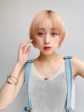 トルネード(TORNADO) 大人ショートボブ前髪ありフェイスレイヤー丸顔面長絶壁K0728