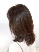 クオリス 赤塚店(QUALIS) 20代30代大人可愛いアッシュベージュくびれボブ耳掛け透明感