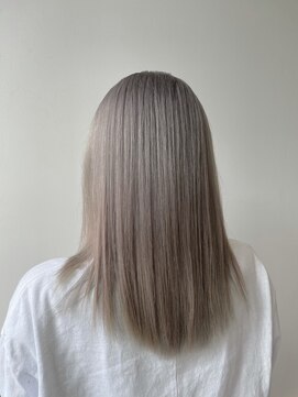 モードケイズブリエ(MODE K's Briller) アッシュグレイのシティカジュアル