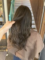 アヴァンス 天王寺店(AVANCE.) カーキベージュ×透明感