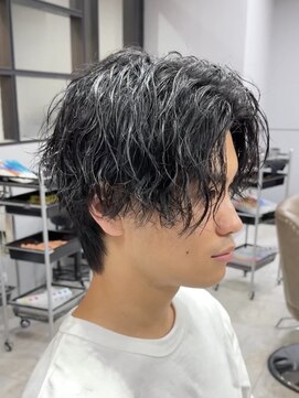 アビールブレ 新潟万代(ABEY LEVRAI) 新潟ツイストスパイラル　新潟メンズパーマ　マッシュパーマ