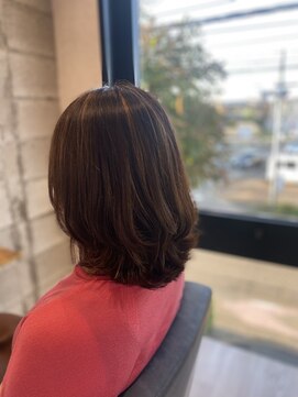 ルースヘアー(Luz hair) くびれレイヤーXハイライト