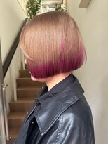 丸みショートヘアミルクティーベージュピンクベージュブリーチ