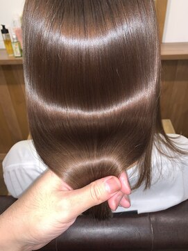 カットアンドスタイル クラウン(Cut&Style CLOWN) 【髪質改善ミネコラ】で髪質改善［横浜／横浜駅］