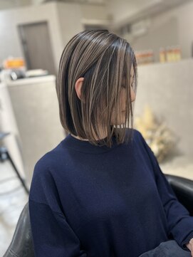 ジーレ(jiire) 白髪ぼかしバレイヤージュくすみベージュ
