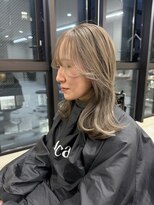 シカ 神戸三宮元町店(Cica)&nbsp;レイヤー ミディアム 髪質改善 オリーブ ベージュ 三宮