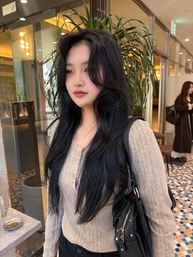 大人女子の艶ブラウンロング