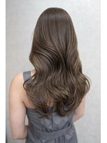 エイム(AiM) レイヤーカット×オリーブグレージュ