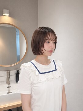 フォト 新宿三丁目(foto) 髪質改善縮毛矯正地毛風ストレート切りっぱなしボブ
