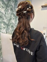 ヒャッカ(hyakka)&nbsp;卒業式の袴ヘアにも！人気なハーフアップ！