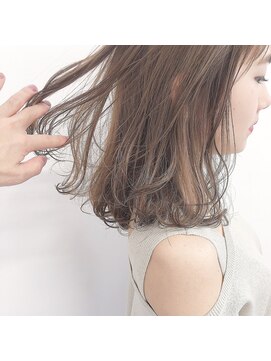 ガーランドウメダ(Garland umeda) リラックスウェーブ＿ミディアム＿000758