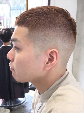 ガズル ハラジュク(GUZZLE HARAJUKU) メンズ　短髪フェードカットアッシュクロップボウズ