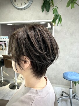 ハナビ(hanabi) 髪質改善 軽やかショート