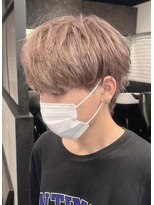 ビンゴ(BINGO)&nbsp;955モテ髪栗色バイカラーツイストスパイラルパーマブロンドヘア